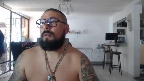 Snapshot of edgarram83 chatting on February 2025 05:40:01 PM edgarram83 online show from February 2025 05:40:01 PM