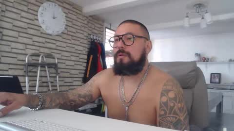 Snapshot of edgarram83 chatting on October 2025 07:58:02 PM edgarram83 online show from October 2025 07:58:02 PM