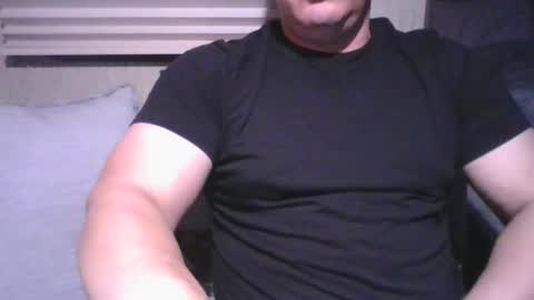 Snapshot of edge_mee chatting on September 2025 09:22:01 AM edge_mee online show from September 2025 09:22:01 AM