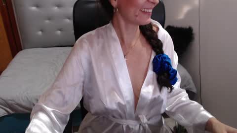 Snapshot of edixann_more chatting on January 2025 12:14:01 PM Eddye online show from January 2025 12:14:01 PM