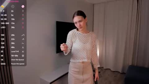 Nikki online show from November 2025 01:22:01 AM