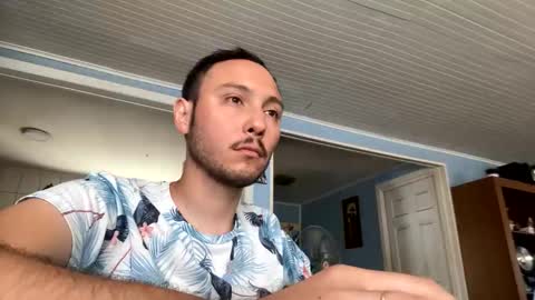 eduardolaro1994 online show from February 2026 07:36:01 PM