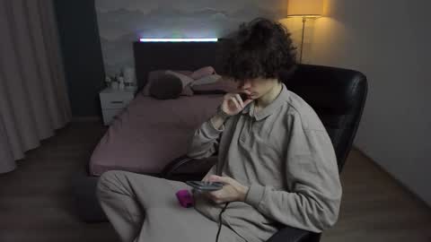 edvardblare online show from September 2025 02:44:02 PM