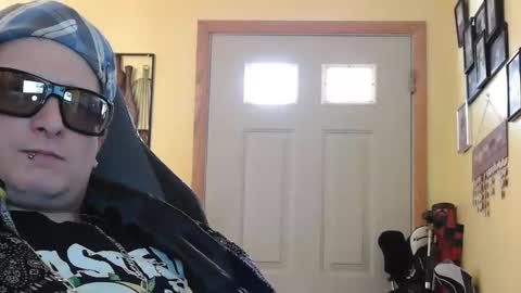 Snapshot of edwardaims_2please chatting on December 2025 04:05:01 PM edwardaims_2please online show from December 2025 04:05:01 PM