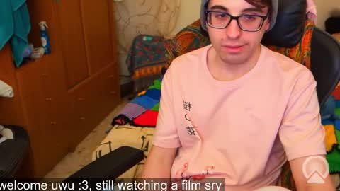 Snapshot of edwarh_01 chatting on February 2026 10:21:01 PM Alex online show from February 2026 10:21:01 PM