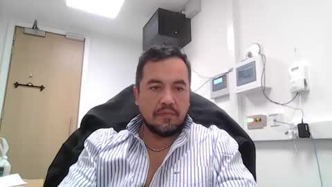 Snapshot of edwill13 chatting on January 2026 02:08:02 PM EdM online show from January 2026 02:08:02 PM