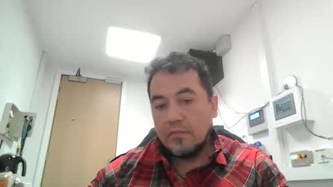 Snapshot of edwill13 chatting on January 2026 10:51:01 AM EdM online show from January 2026 10:51:01 AM