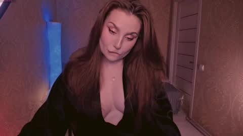 eesmaaarr online show from November 2025 10:21:02 PM