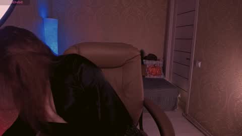 eesmaaarr online show from November 2025 11:38:02 PM