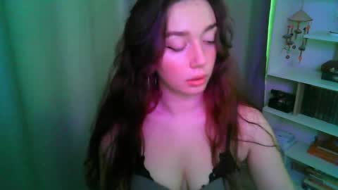 effie_balconii online show from October 2025 11:32:02 AM