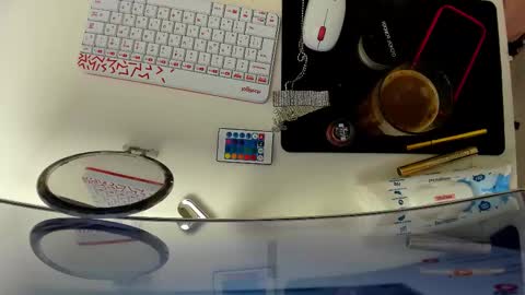 Effie Mur online show from March 2026 09:10:01 PM