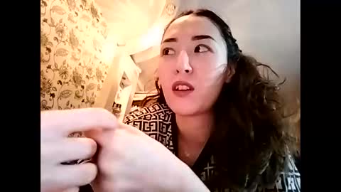 Effy online show from November 2025 03:33:02 PM