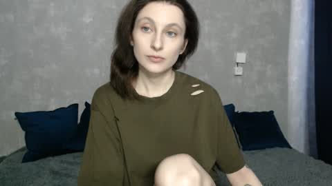 Snapshot of effy_gray chatting on December 2024 06:12:02 AM Anna online show from December 2024 06:12:02 AM