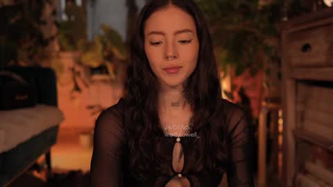 Snapshot of effylowell_ chatting on January 2025 11:02:01 PM Effy online show from January 2025 11:02:01 PM