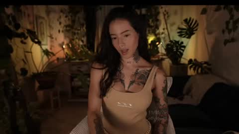 Effy online show from May 2026 01:03:01 AM