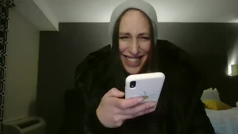 Snapshot of egenovese18 chatting on March 2026 01:30:01 AM egenovese18 online show from March 2026 01:30:01 AM