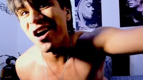 Snapshot of eiden_allenx1 chatting on September 2025 03:06:01 PM eiden_allenx1 online show from September 2025 03:06:01 PM
