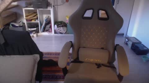 eighthundredeightyeight online show from December 2025 12:32:01 PM