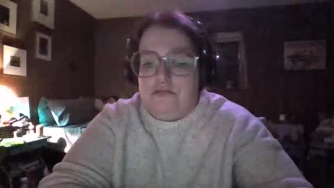 eilidh 3 online show from November 2025 02:22:02 AM