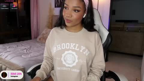 Snapshot of eimi_space chatting on February 2025 11:45:01 PM eimi online show from February 2025 11:45:01 PM