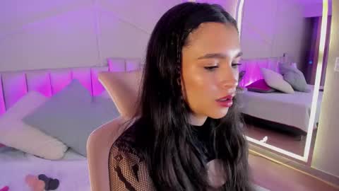 eimmy_bm online show from December 2025 07:42:01 PM