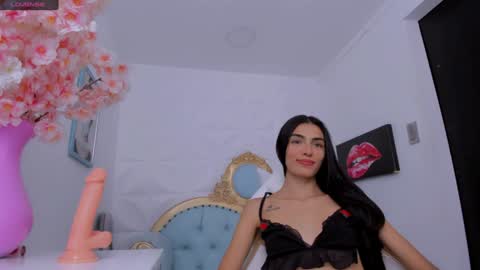 eimy online show from February 2025 06:06:01 PM