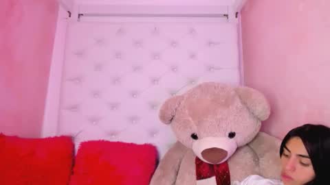 eimy online show from February 2026 01:22:01 PM