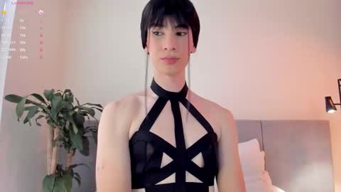 Einyel  online show from December 2025 08:29:01 PM