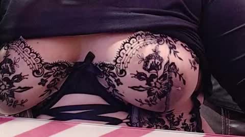 Eirene online show from October 2025 06:56:01 AM