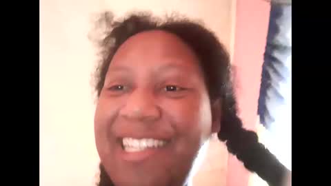 Eirondra Valeen online show from November 2025 10:29:01 AM