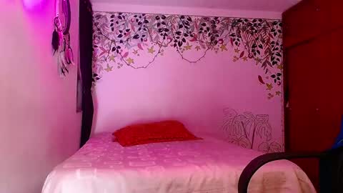 xoxo online show from May 2026 12:08:02 AM