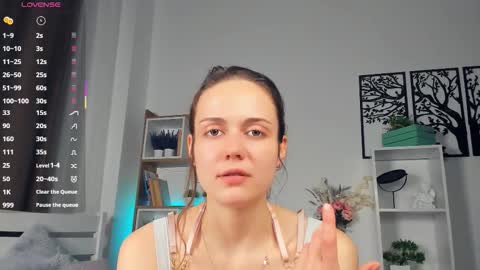 Snapshot of el1s_well chatting on October 2025 09:17:02 PM Elis 3 online show from October 2025 09:17:02 PM