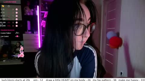Snapshot of el_sweety chatting on July 2026 01:58:01 PM If you like it when I meow give me a thumbs up online show from July 2026 01:58:01 PM
