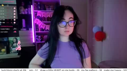 Snapshot of el_sweety chatting on July 2026 10:09:01 AM If you like it when I meow give me a thumbs up online show from July 2026 10:09:01 AM