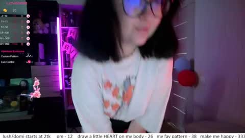 Snapshot of el_sweety chatting on July 2026 01:51:02 PM If you like it when I meow give me a thumbs up online show from July 2026 01:51:02 PM