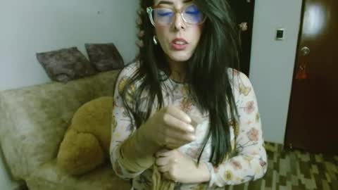 Snapshot of ela_3611 chatting on March 2026 05:44:01 AM ela_3611 online show from March 2026 05:44:01 AM