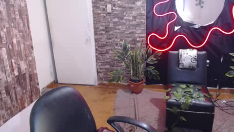 ELA  online show from December 2024 08:29:01 PM