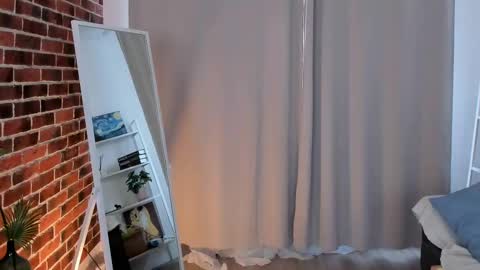 Snapshot of elannand chatting on February 2025 09:27:01 AM ELA 3 online show from February 2025 09:27:01 AM