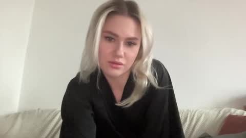 elaraluxxxe online show from November 2025 11:09:02 AM