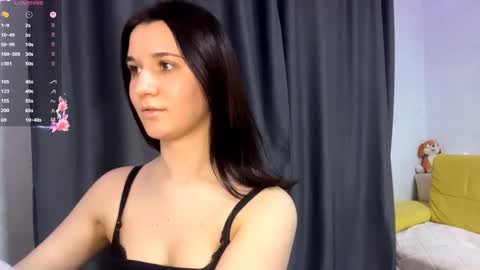 Snapshot of elaravoss chatting on February 2026 04:01:01 PM Bella online show from February 2026 04:01:01 PM