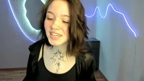 elastikiss online show from March 2026 04:47:01 AM