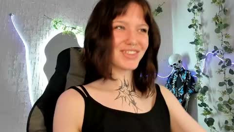 elastikiss online show from April 2026 07:48:02 AM