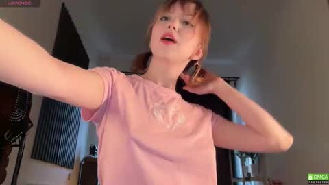 Snapshot of electric_woman chatting on October 2025 10:36:01 AM Aleksa online show from October 2025 10:36:01 AM