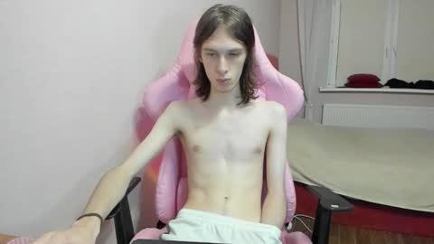 Snapshot of eleganc3 chatting on October 2025 08:10:01 PM eleganc3 online show from October 2025 08:10:01 PM