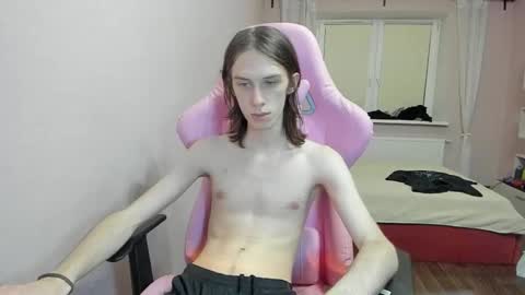 Snapshot of eleganc3 chatting on November 2025 07:57:02 PM eleganc3 online show from November 2025 07:57:02 PM