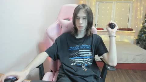 Snapshot of eleganc3 chatting on February 2026 07:01:02 PM eleganc3 online show from February 2026 07:01:02 PM