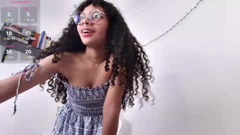 Snapshot of elektra_williams chatting on January 2025 02:57:02 AM elektra_williams online show from January 2025 02:57:02 AM