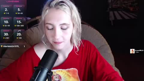 Snapshot of elen__moore chatting on May 2026 05:56:02 AM Elen online show from May 2026 05:56:02 AM