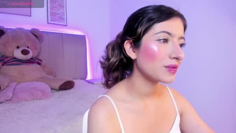 Snapshot of elena_dolce chatting on May 2026 05:12:01 AM Elena online show from May 2026 05:12:01 AM