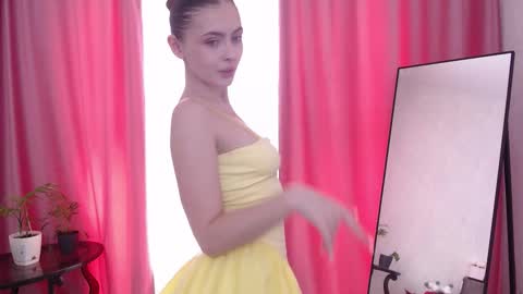 Snapshot of elena_vysotskaya chatting on February 2026 09:09:02 AM Elena online show from February 2026 09:09:02 AM